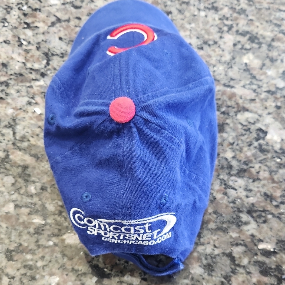 Blue Chicago Cubs Baseball Cap with Red Logo - Picture 3 of 4